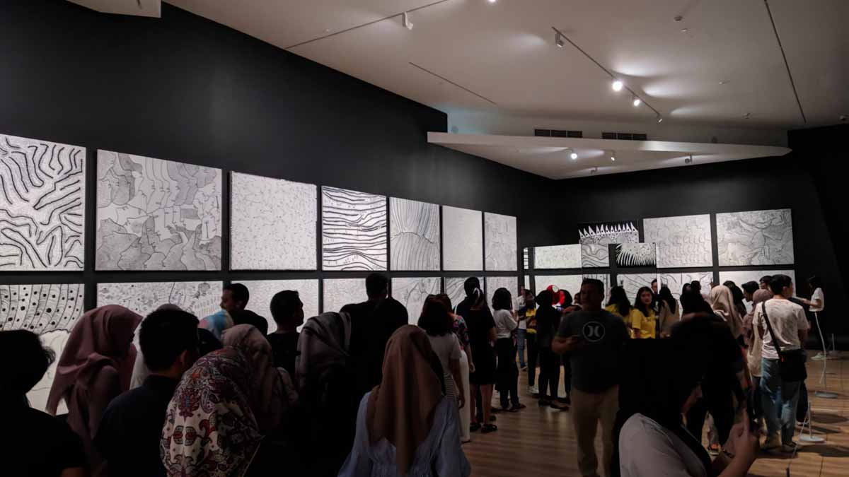 Seni Kontemporer Yayoi Kusama