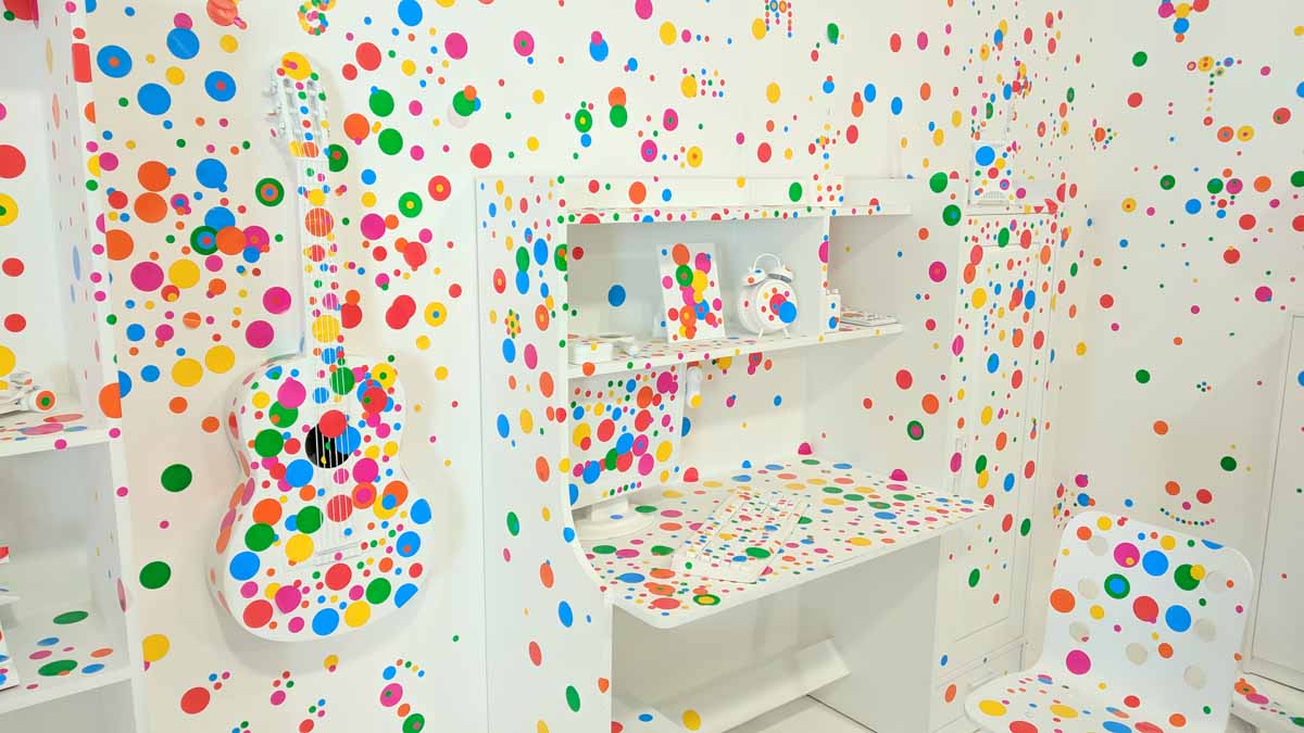 Seni Kontemporer Yayoi Kusama